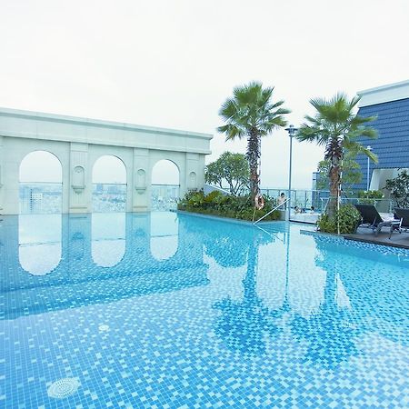 Апартаменты Ami Splendid Rooftop Pool Хошимин Экстерьер фото